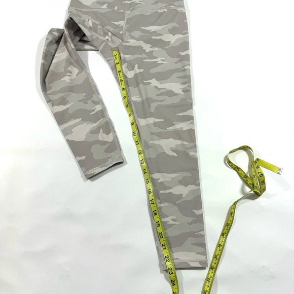 Athleta Elation 7/8 Tight Legging Grey Tan Camouflage - Picture 8 of 8